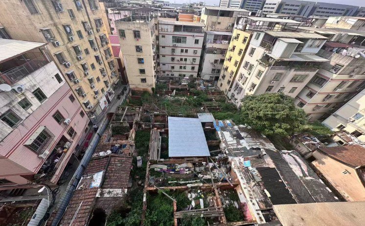 改造前的圍里社區?
